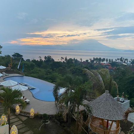 The Kama Hotel Batununggul Exterior photo